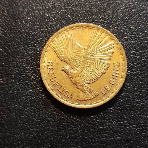 1970 Chile 10 Centesimos coin used