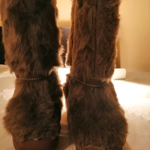 Children's boots used with brown synthetic fur, size 29