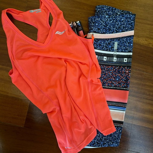 Roxy sports leggings with top like new