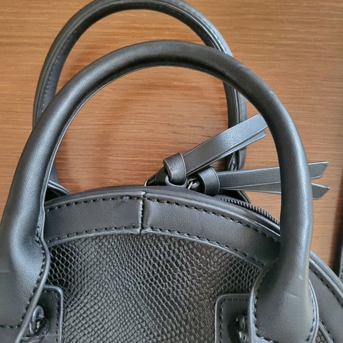 Black handbag and crossbody bag like new