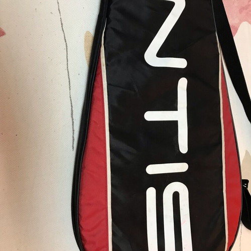 Mantis tennis racket used with case