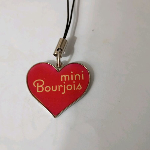 Mobile phone keychain heart-shaped, metal, red