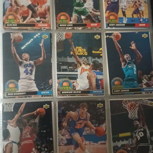 NBA album Upper Deck 1992-1993 like new, fully completed