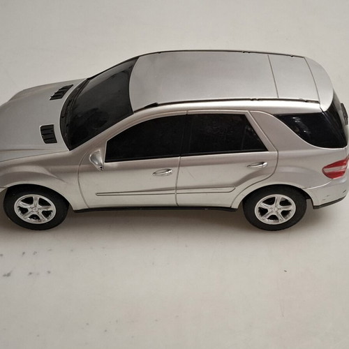 Τηλεκατευθυνόμενο αυτοκίνητο Mercedes Benz ML Class σαν καινούργιο, κλίμακα 1:14