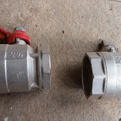 Valves 2 1/2'' new, set of 2 pieces