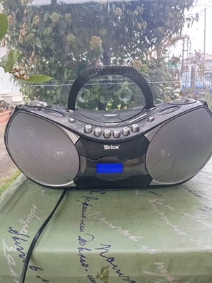 Ραδιοκασετόφωνο με CD MP3 σαν καινούργιο σε πολύ καλή κατάσταση