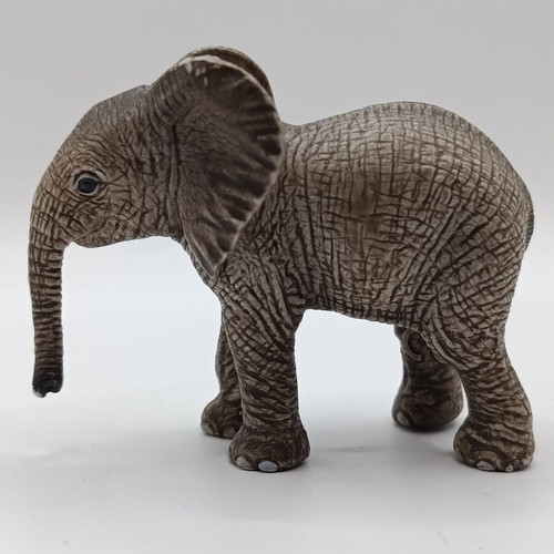 Schleich Wild Life African Elephant Figures like new