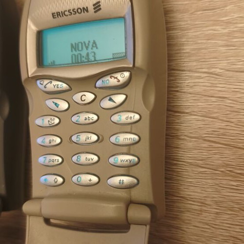 Ericsson T20s collectible phone pack, 2 pieces