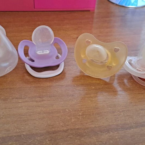 Pacifiers used, pack