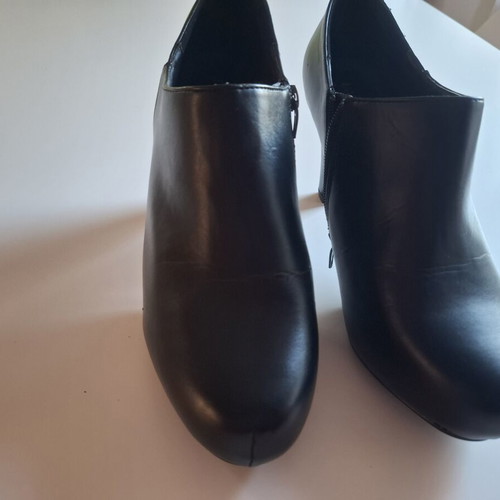 Ankle boots new, black, size 41, Spanish brand Maripaz