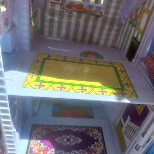 Kruzzel dollhouse suitcase like new, 6 rooms without figures