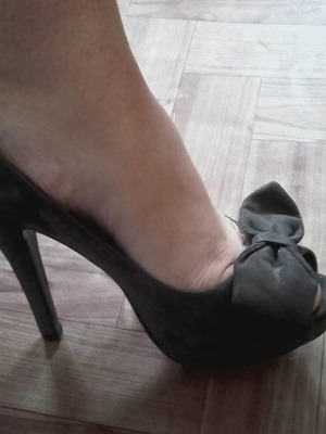 Γόβες Zara γκρι σχεδόν αχρησιμοποίητες άριστη κατάσταση μέγεθος 38