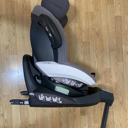 BeSafe iZi Turn i-Size car seat for 6 months to 4 years
