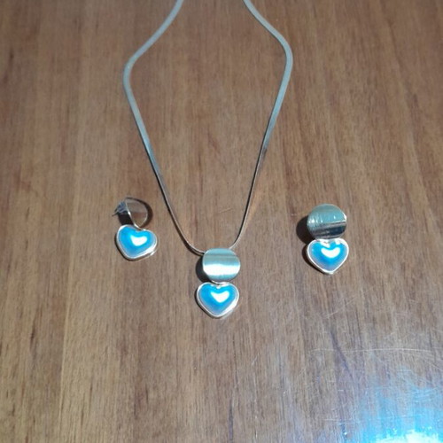 Jewelry set necklace earrings new gold color for pierced ears