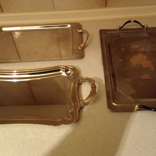 Serving trays like new