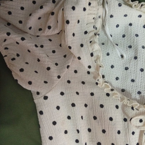 H&M short-sleeve polka dot top, new collection