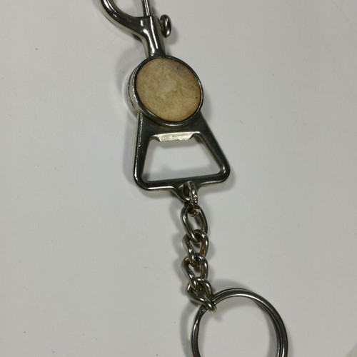 Collectible metal keychain W Farben used with clip