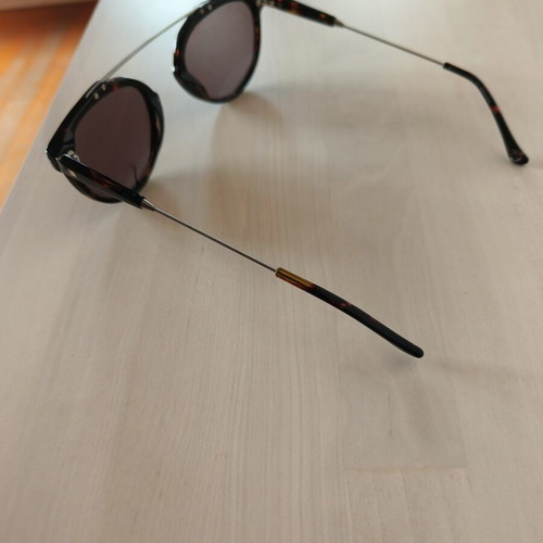 Brixton sunglasses like new, red and silver