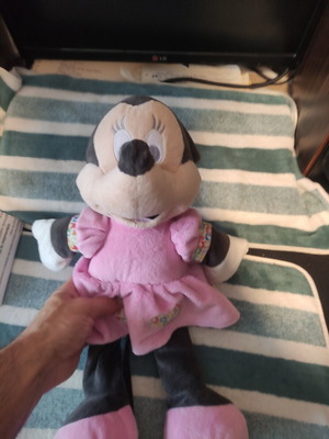 Λούτρινη κούκλα Minnie Mouse μεταχειρισμένη, σε καλή κατάσταση