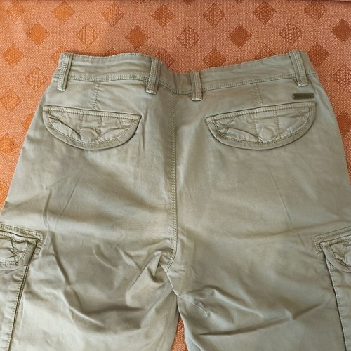 Navy & Green Cargo Bermuda shorts new, beige