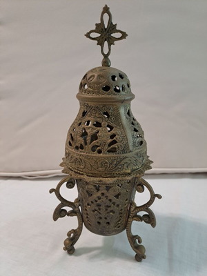 Bronze lamp new with cross