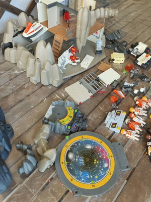 Playmobil 4875 μεταχειρισμένο με ελλείψεις και αρκετά extra
