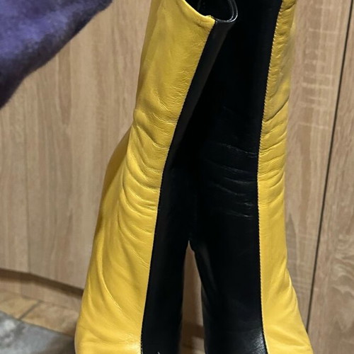 Zara leather boots used, size 39, black and yellow