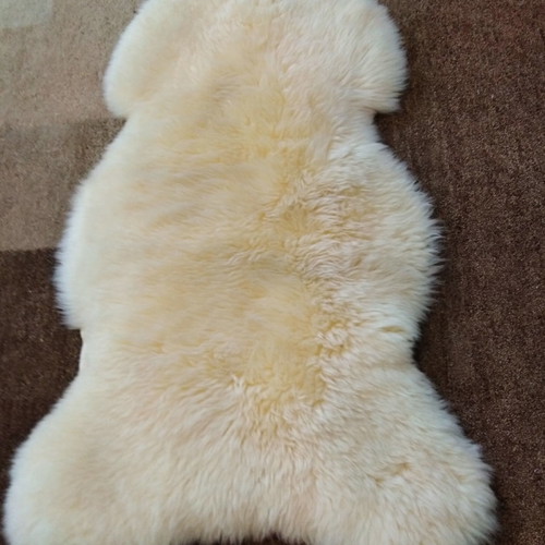New Zealand fur rug small new 0.60 x 1.00