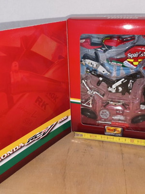 Maisto Diecast Kit Honda RC211V Moto GP 2006 new