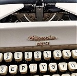  Γραφομηχανή σε βαλιτσάκι - εποχής 1960