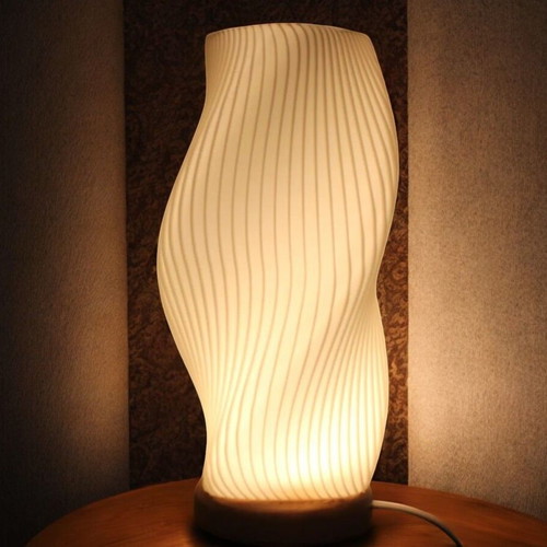 Wavy table lamp new with organic 3D printed design