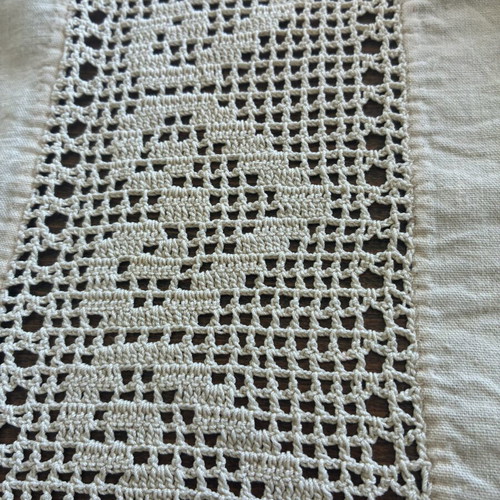 Vintage handmade cotton table runner like new, ecru color
