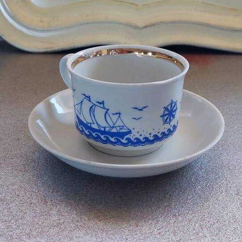 Vintage coffee cup like new, 1970s