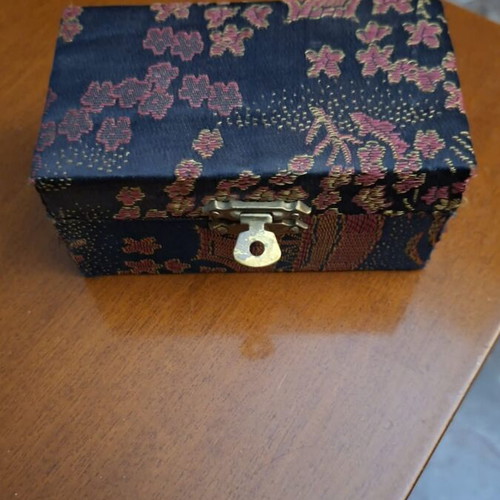 Baoding Balls Cloisonné set like new with authentic case