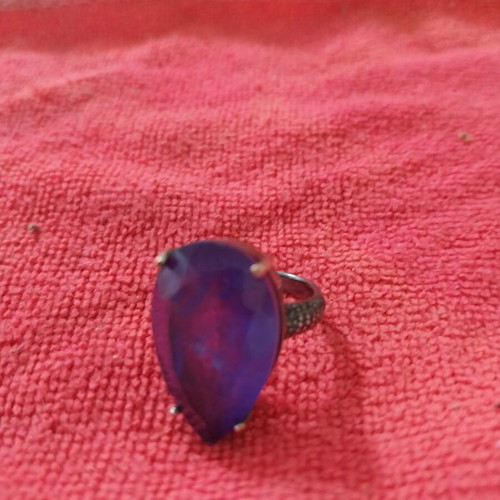 Ring with purple zircon, like new, silver color