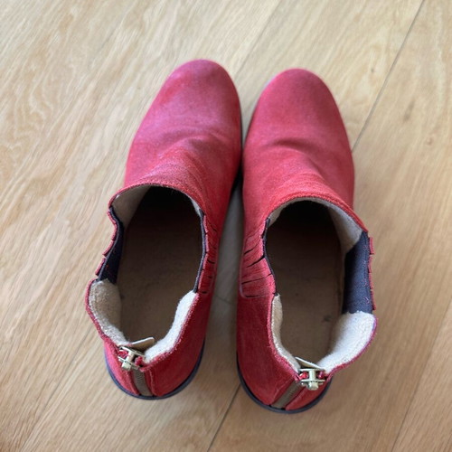 Anatomical suede ankle boots like new, red, size 38