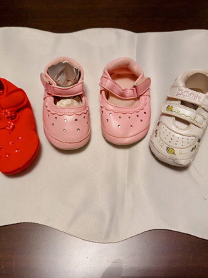 Set of 3 pairs of baby cuddle shoes used, Disney Pooh & Glam Style