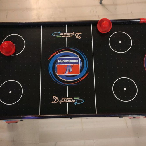 Air hockey game like new with all accessories