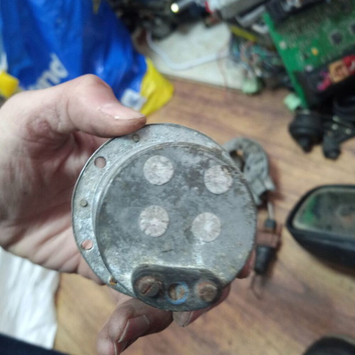 Horn BACHEL GENOVA 6V used, Vespa