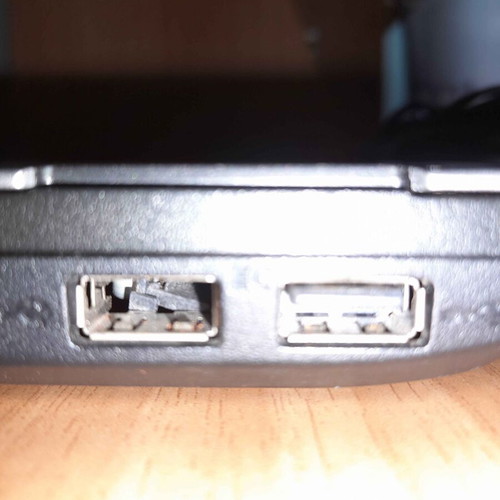 Fujitsu LifeBook AH512 laptop with Intel i3-3110M, 4GB RAM, 120GB SSD