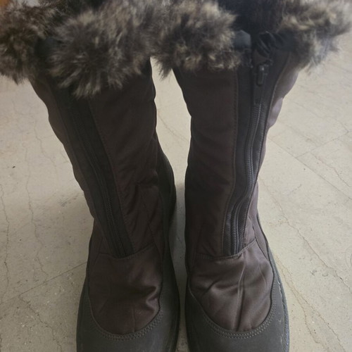 Cartex women's boots like new, size 41.5, black and brown, warm fur lining