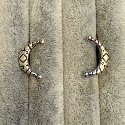 Etalon Jenavi silver earrings new, silver color