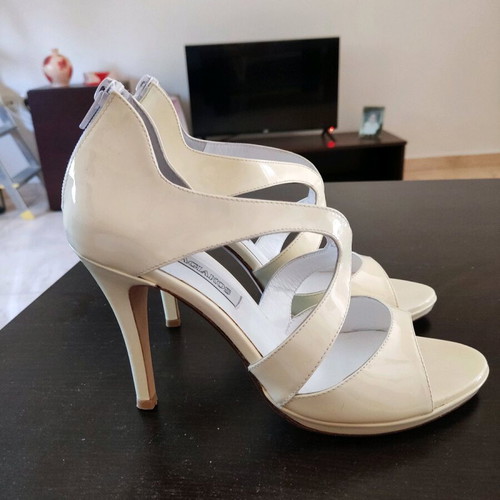 Sagiakos beige sandals like new, size 38