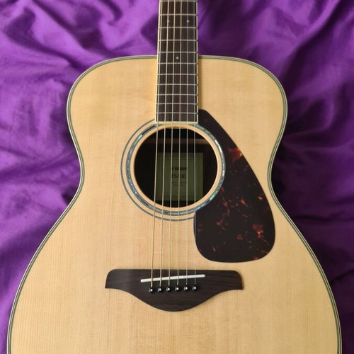 Yamaha FS830 acoustic guitar new with box