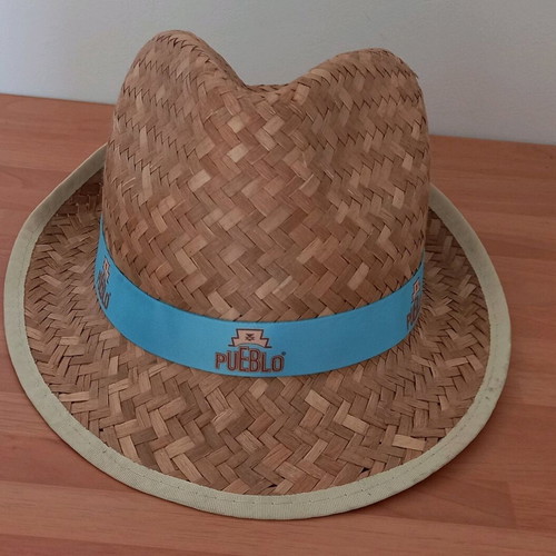 Pueblo straw hat collectible, size M, like new