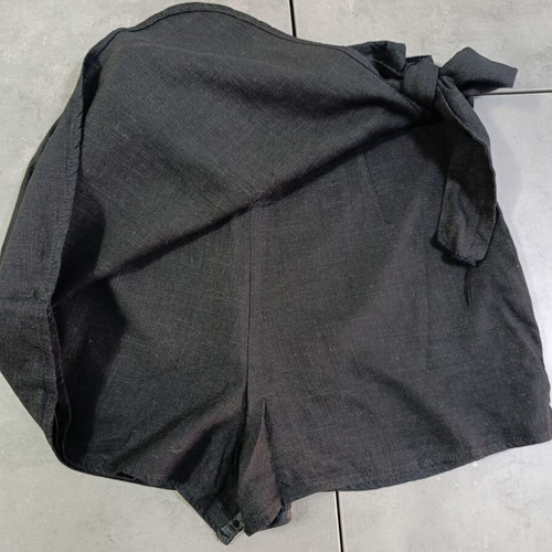 Pull & Bear black linen skirt shorts used, size S