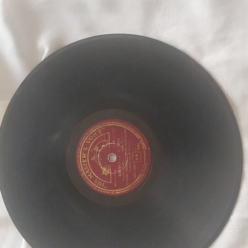 78 RPM Record used, Josephina Genovezou & Hawaiian Ensemble His Master's Voice