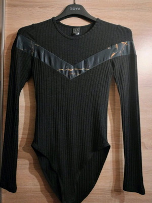 SunsetGo! bodysuit black like new, size S