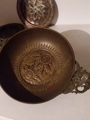 Bronze vessel used with carved handles diameter 16cm