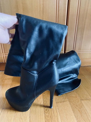 Tulipano women's black boots like new size 40